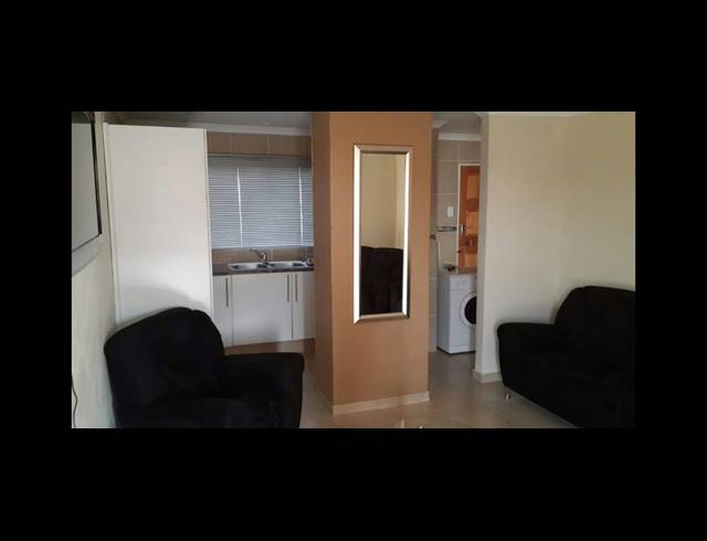 1 BEDROOM FLAT TO LET IN SECUNDA